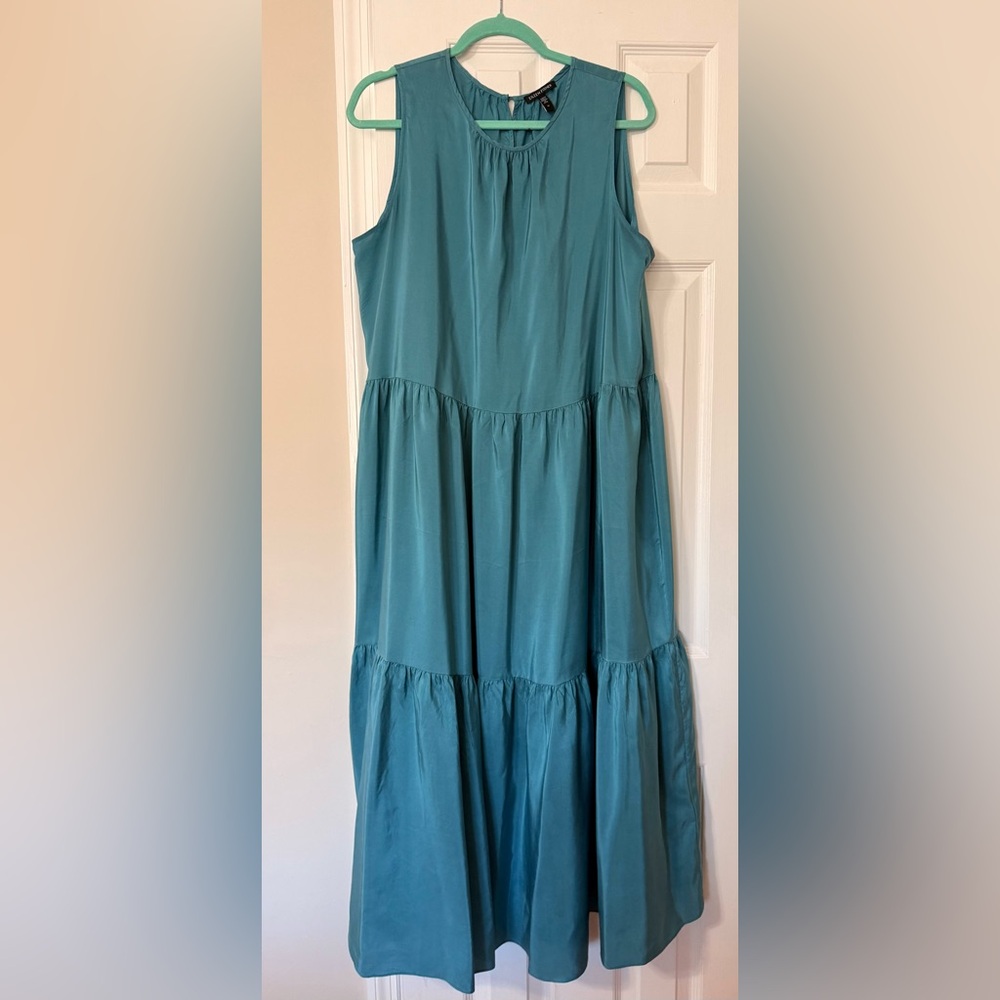 Eileen Fisher 100% silk tiered dress